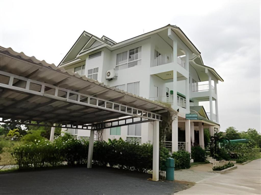 Kasem Garden Hotel Surin Ban Nong Tao Exterior photo