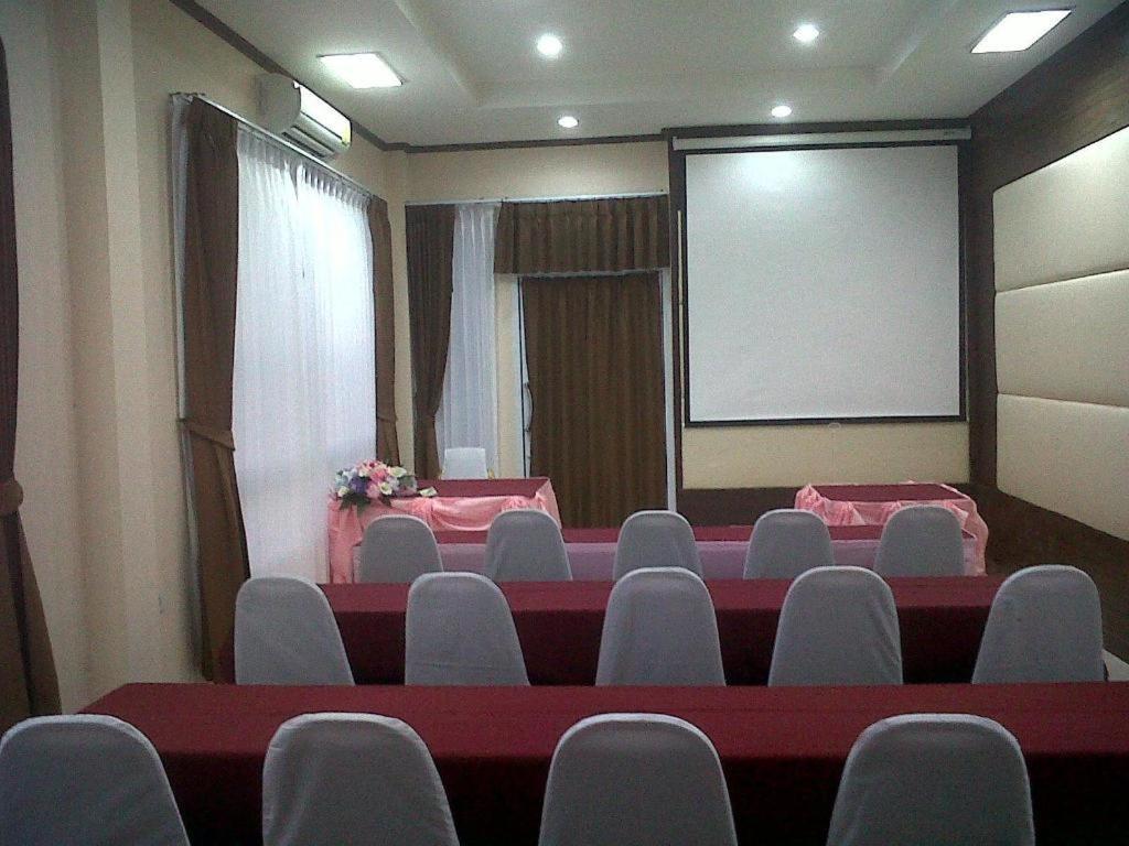 Kasem Garden Hotel Surin Ban Nong Tao Exterior photo